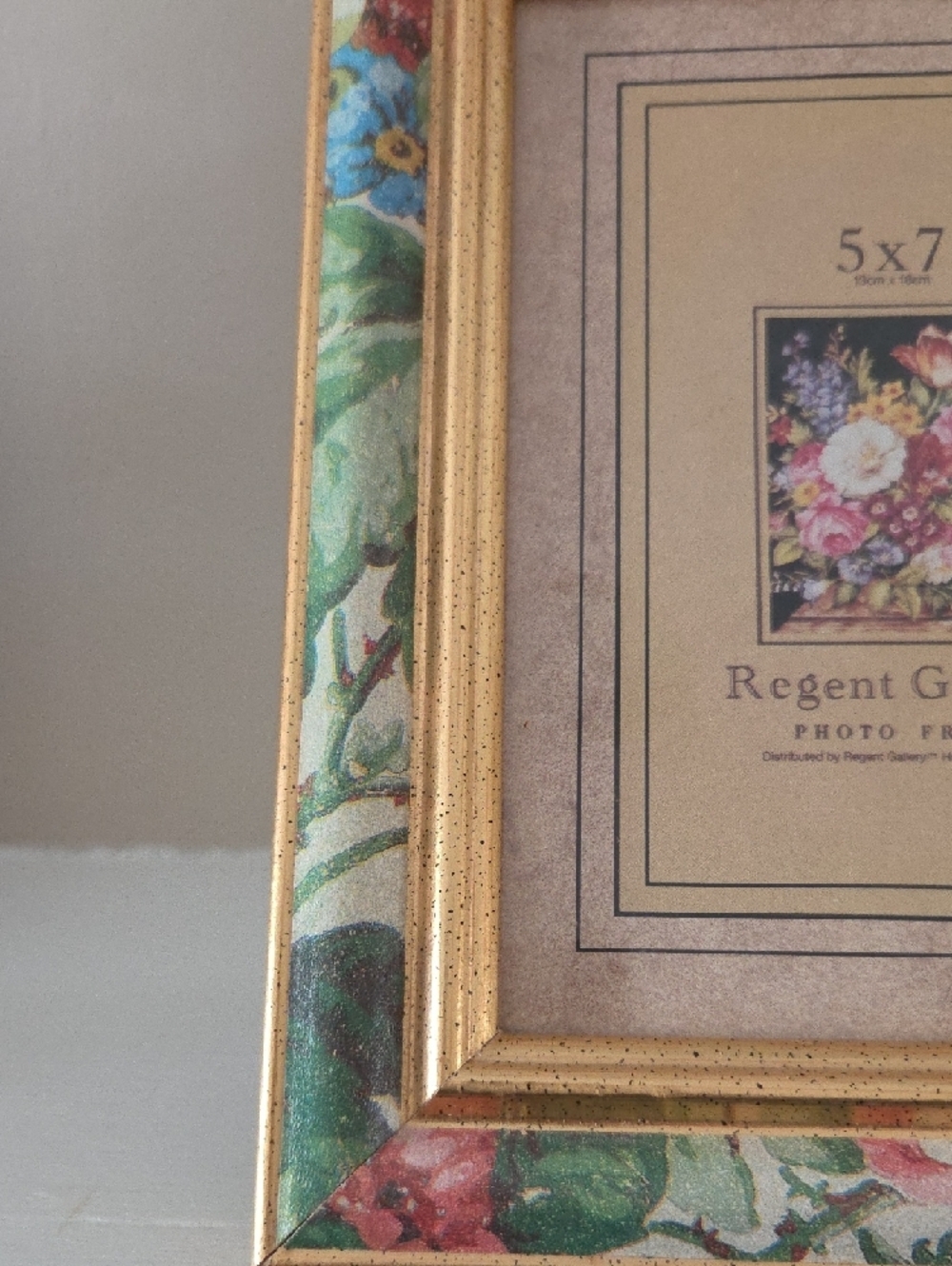 Regent Floral Picture Frame - Picture 3 of 10